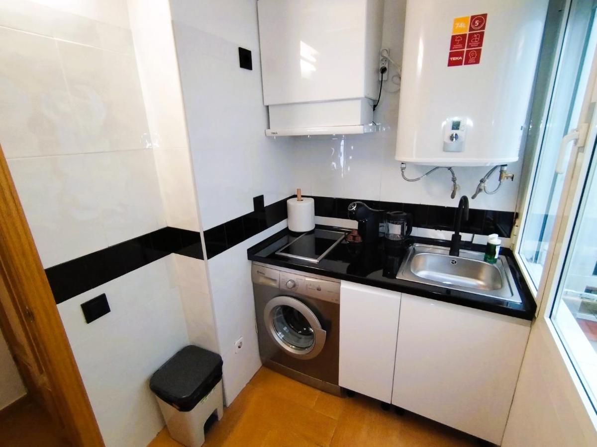 Puerta Del Sol - Apartamento Para 4 มาดริด ภายนอก รูปภาพ